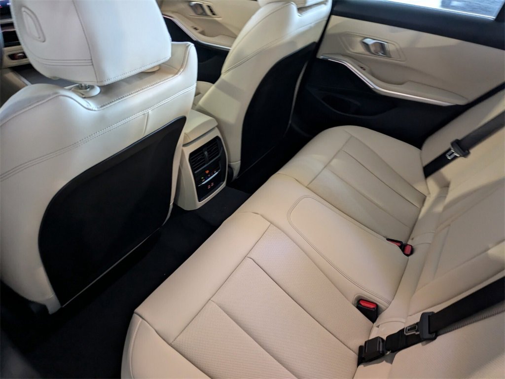 New 2026 BMW 330i Sedan image 10