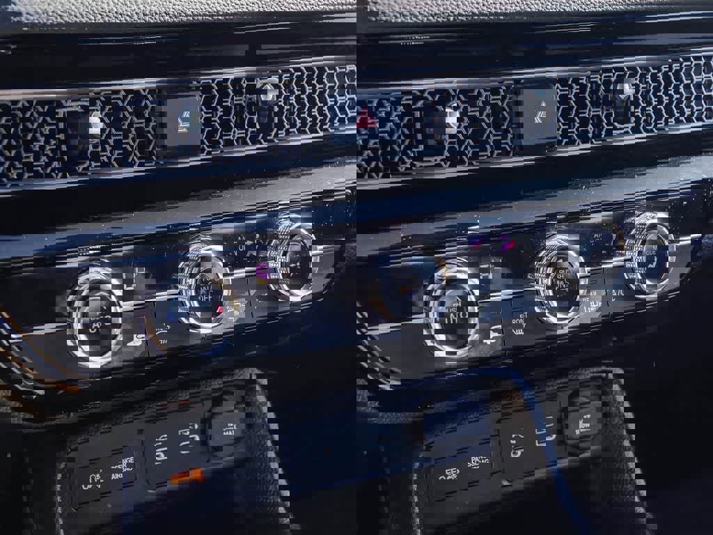 Used 2025 Honda Civic Sport image 21