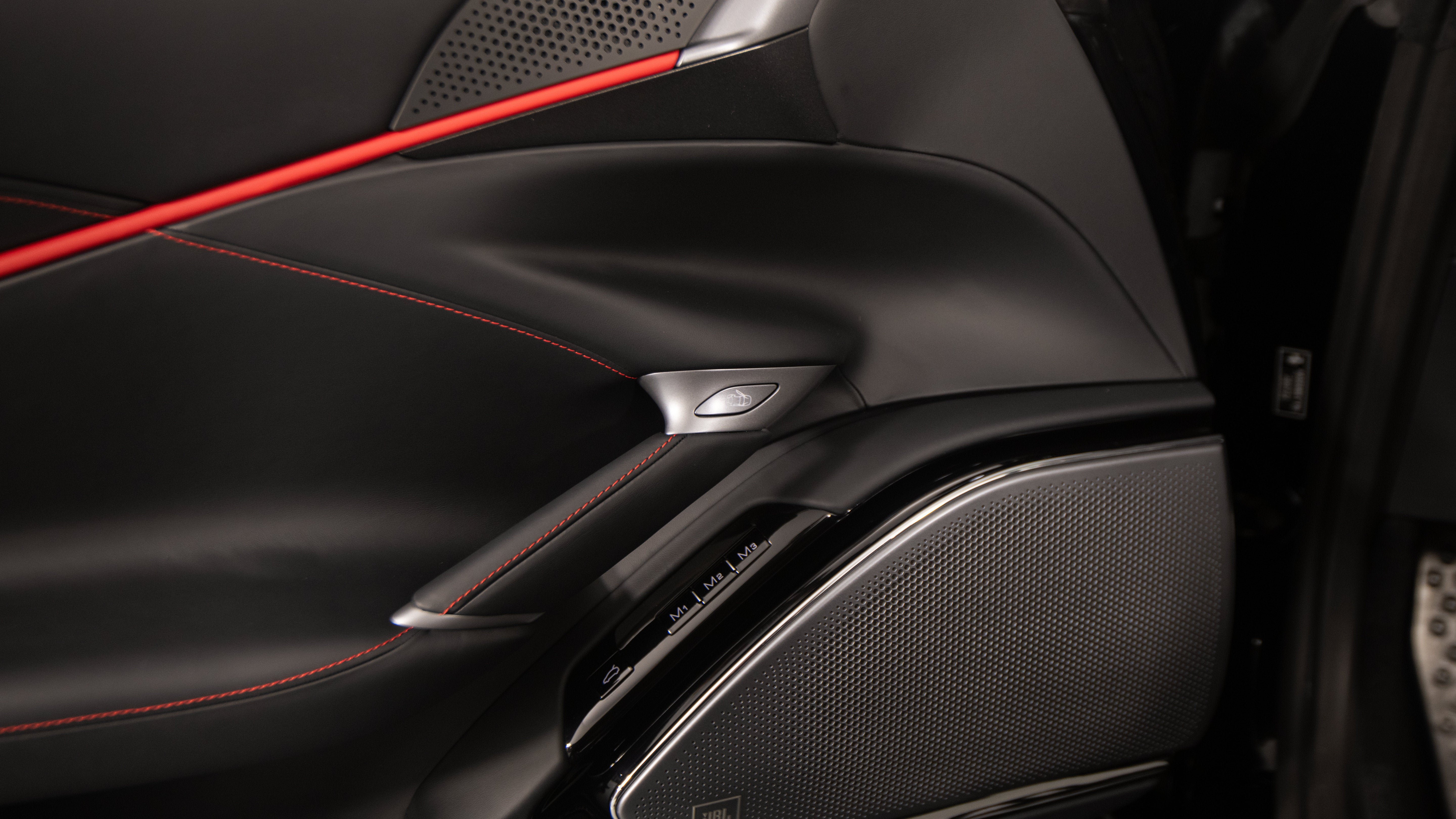 Used 2026 Ferrari Roma Spider RWD image 16