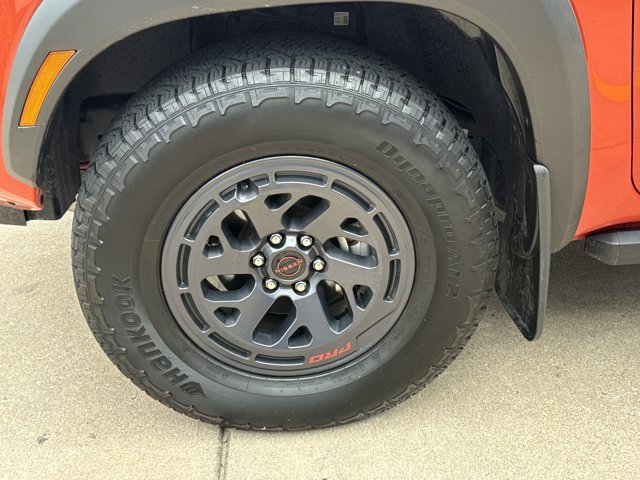 Used 2025 Nissan Frontier PRO-4X AWD/4WD image 12