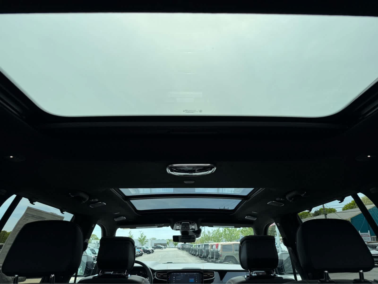 New 2026 Jeep Grand Wagoneer Summit AWD/4WD image 42