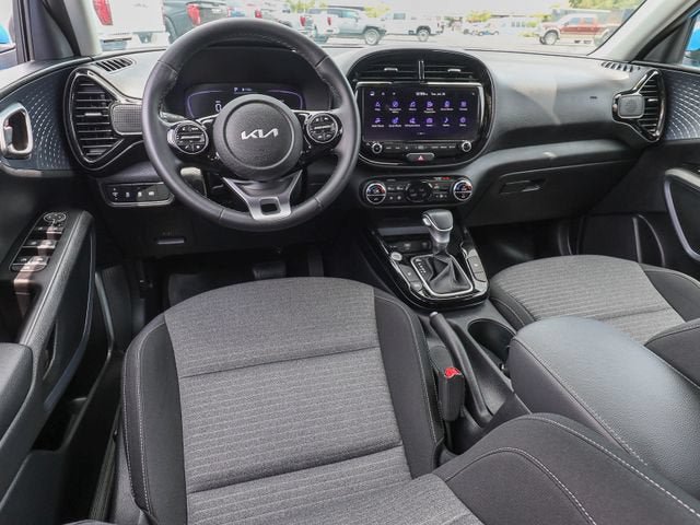 Used 2024 Kia Soul EX FWD image 16