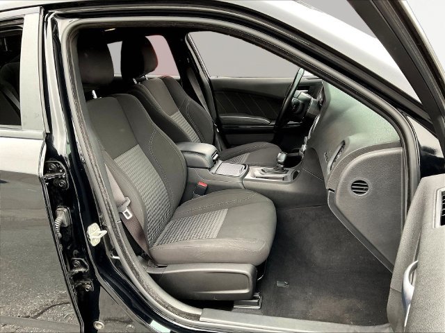 Used 2023 Dodge Charger SXT w/ Blacktop Package AWD/4WD image 28