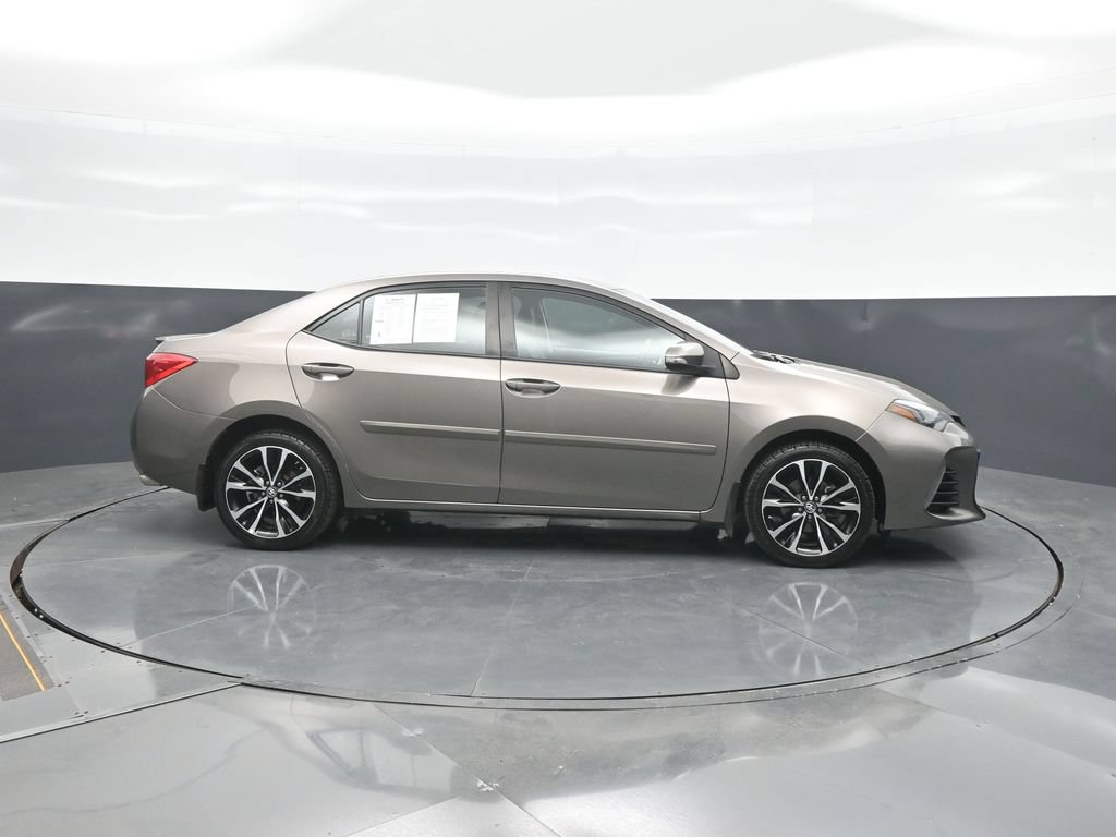 Used 2018 Toyota Corolla SE FWD image 8