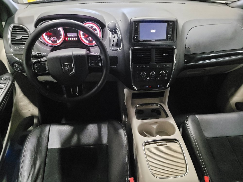 Used 2019 Dodge Grand Caravan SXT image 22