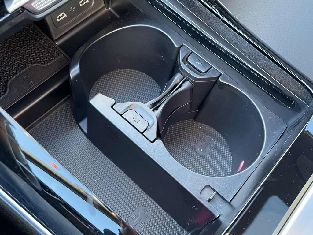 Certified 2025 Mercedes-Benz C 300 Sedan image 26