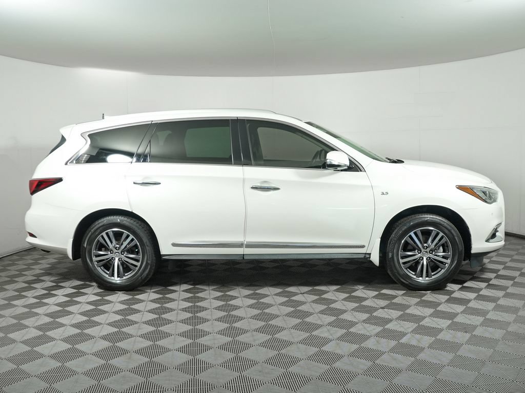Used 2019 INFINITI QX60 Luxe w/ Essential Package AWD/4WD image 8