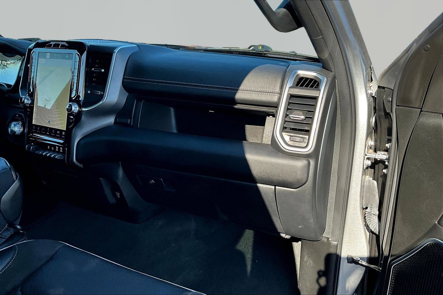 Used 2023 RAM 1500 Laramie AWD/4WD image 25