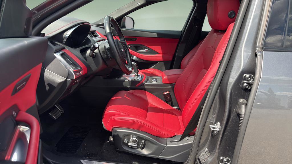 Used 2019 Jaguar E-PACE R-Dynamic HSE AWD/4WD image 11