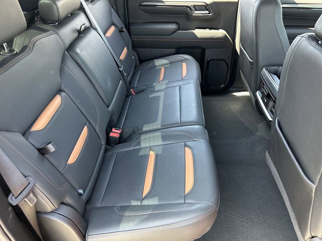 Used 2024 GMC Sierra 1500 AT4 w/ Technology Package image 26