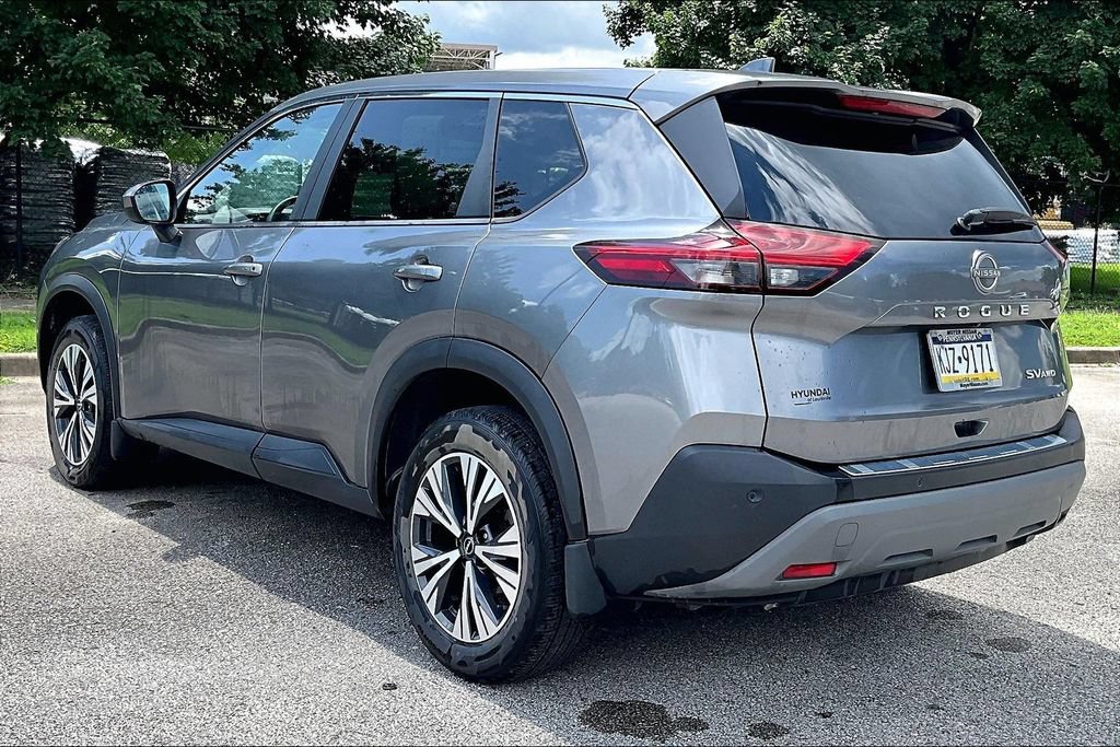 Used 2023 Nissan Rogue SV AWD/4WD image 5