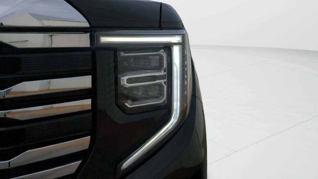 Used 2025 GMC Sierra 1500 SLT AWD/4WD image 25