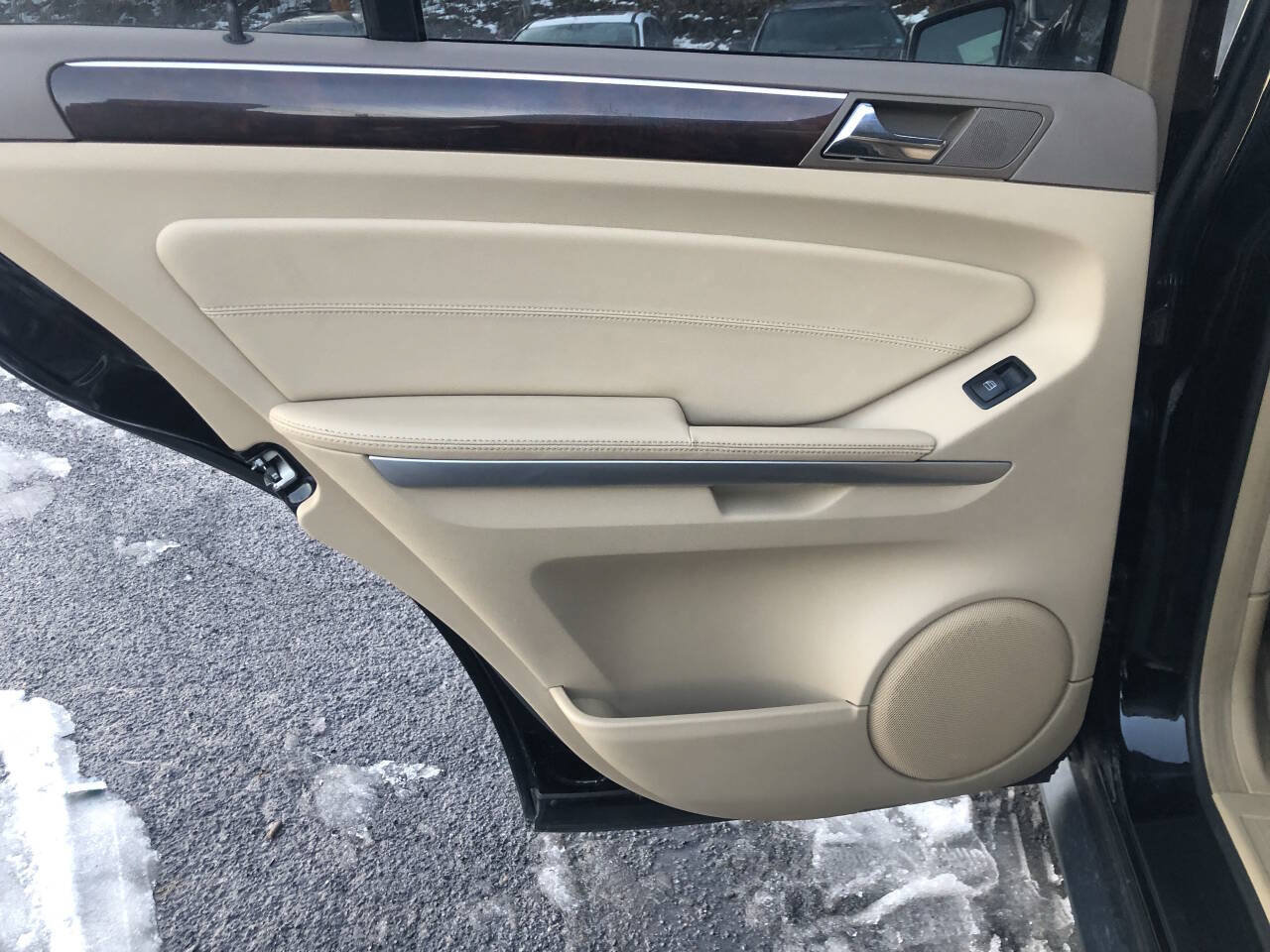Used 2011 Mercedes-Benz ML 350 4MATIC image 13