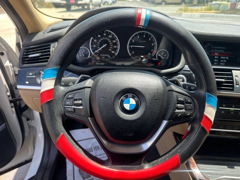 Used 2017 BMW X4 xDrive28i AWD/4WD image 22