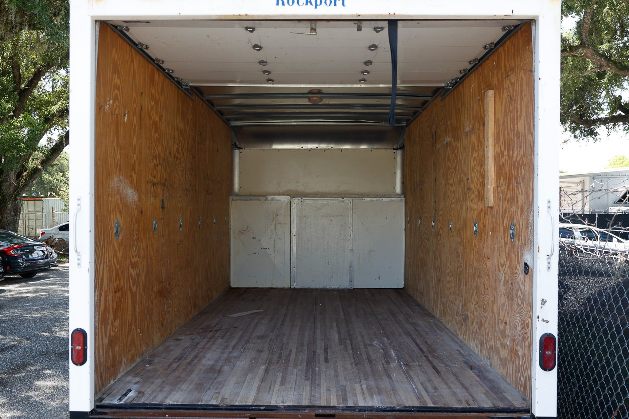 Used 2018 Ford E-350 and Econoline 350 Super Duty RWD image 12