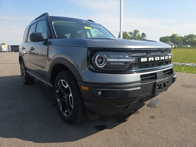 Certified 2023 Ford Bronco Sport Outer Banks w/ Tech Package AWD/4WD image 1