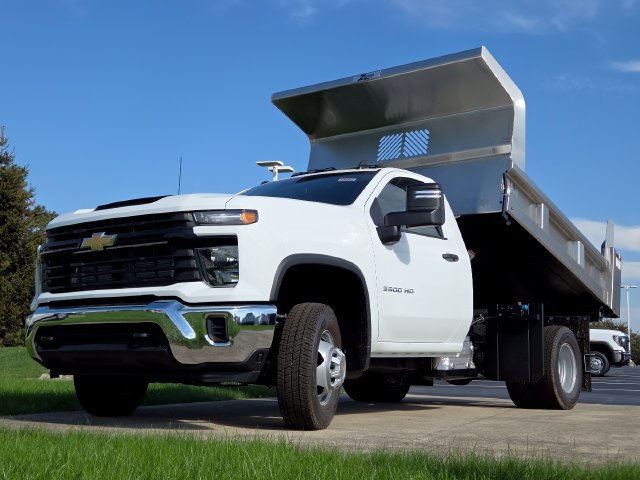 New 2026 Chevrolet Silverado 3500 W/T w/ WT Convenience Package AWD/4WD image 9