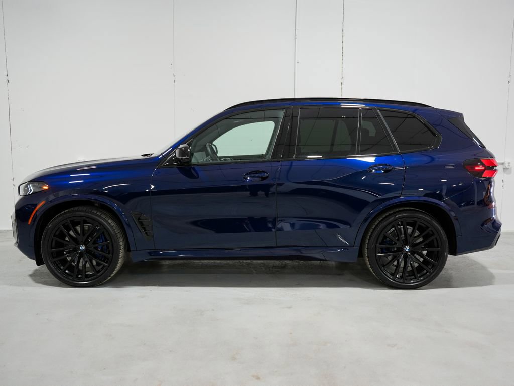 Used 2025 BMW X5 M60i image 2