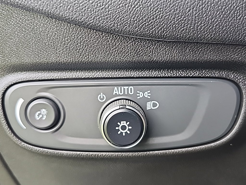 Used 2022 Chevrolet Equinox LT FWD image 13