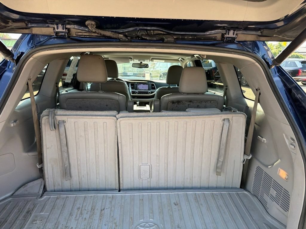 Used 2015 Toyota Highlander Limited AWD/4WD image 13