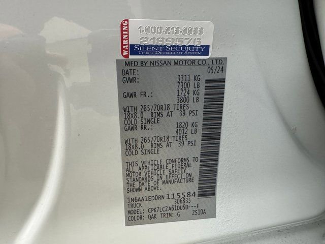 Used 2024 Nissan Titan SV w/ SV Convenience Package image 31