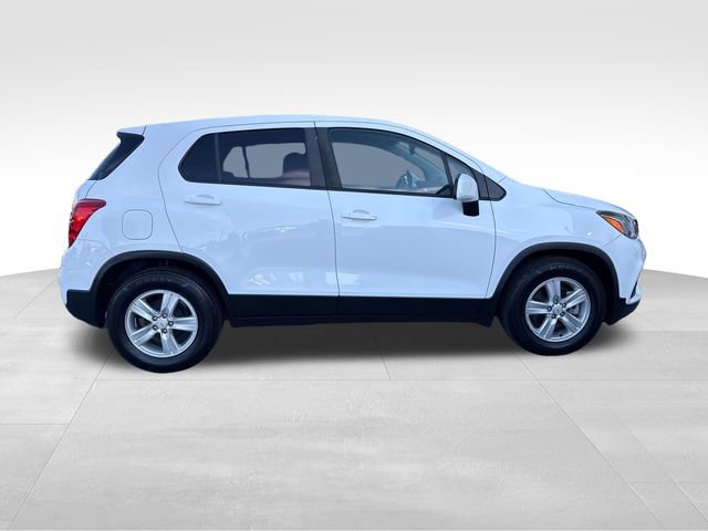 Certified 2020 Chevrolet Trax LS w/ Tint and Cruise Package FWD image 6
