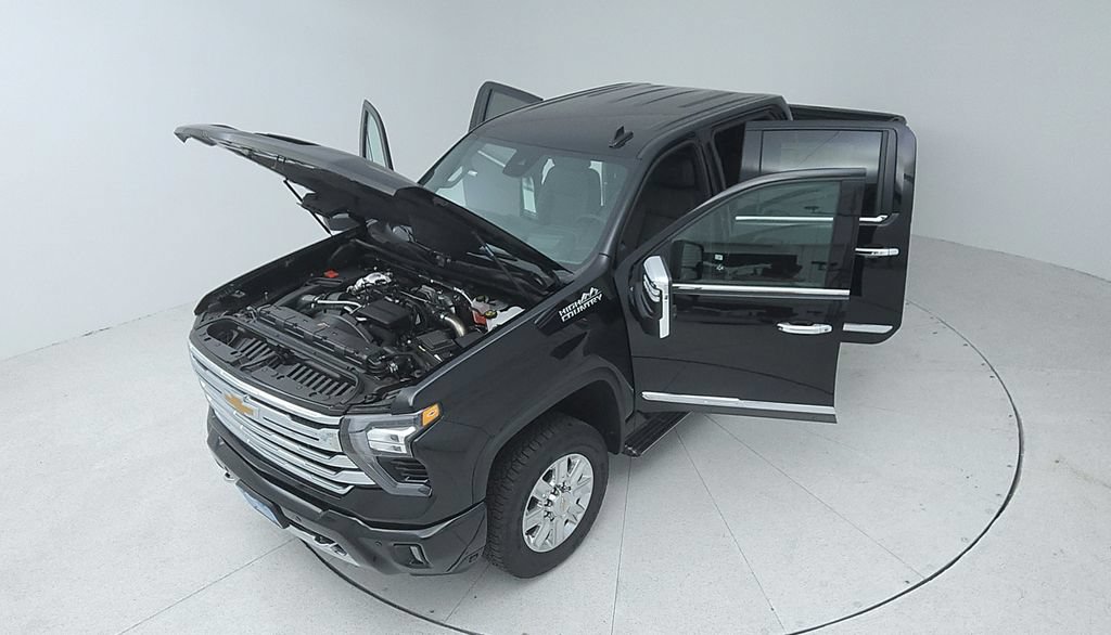 Used 2024 Chevrolet Silverado 2500 High Country w/ Technology Package AWD/4WD image 13