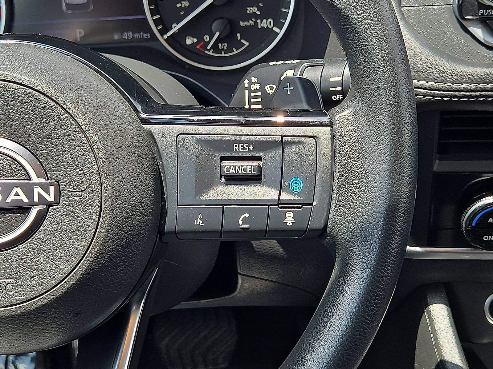 Used 2023 Nissan Rogue SV FWD image 19