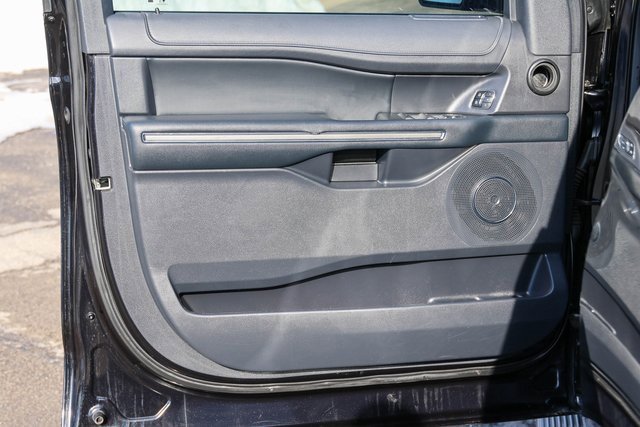 Used 2024 Ford Expedition Max XLT image 10