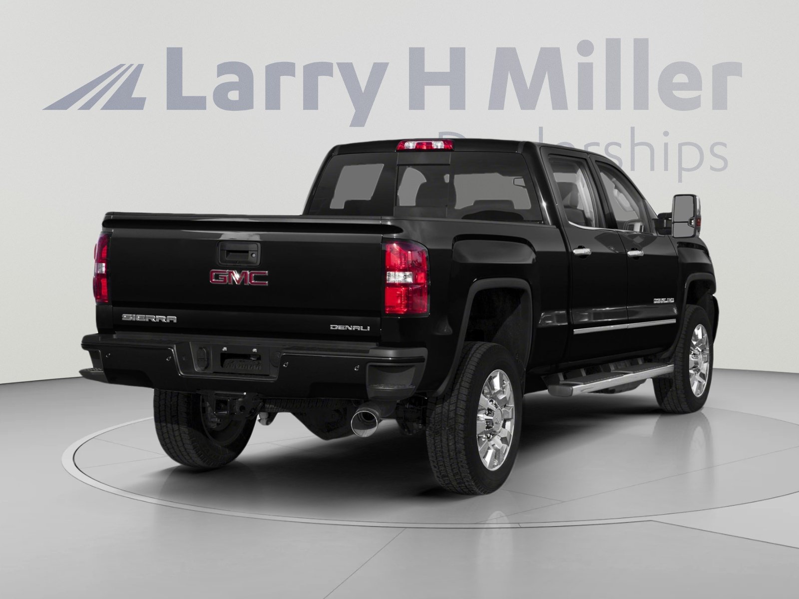 Used 2018 GMC Sierra 2500 Denali w/ Duramax Plus Package AWD/4WD image 2