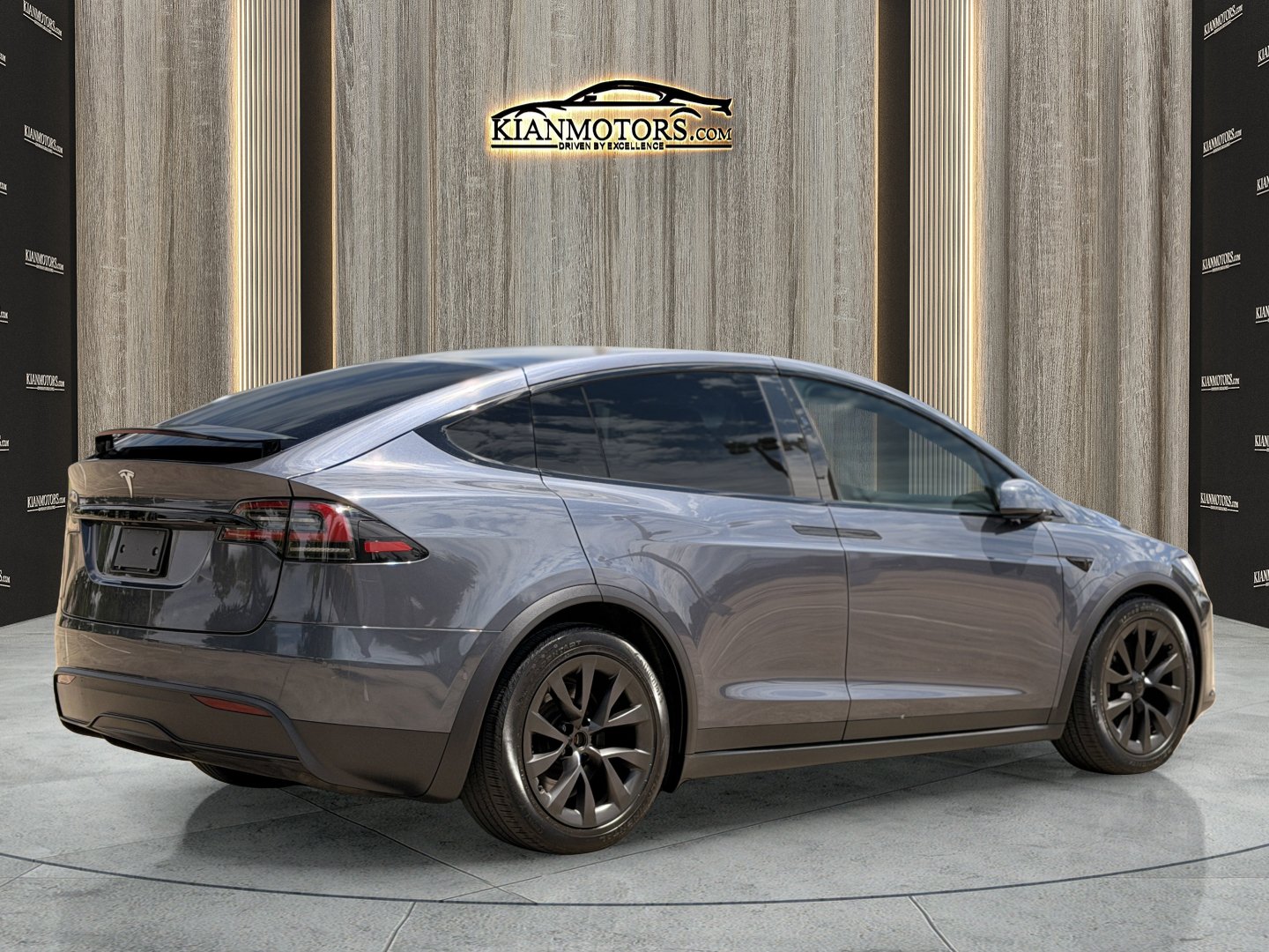 Used 2023 Tesla Model X AWD/4WD image 10