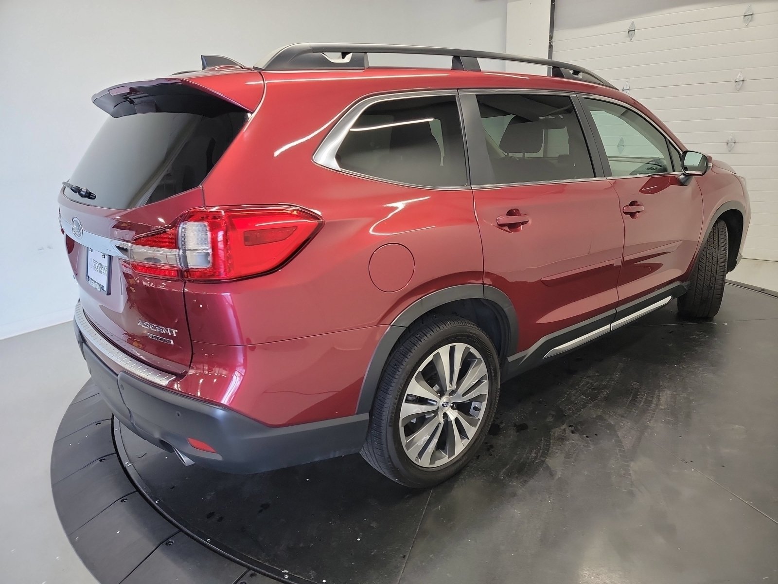 Used 2019 Subaru Ascent Limited AWD/4WD image 9