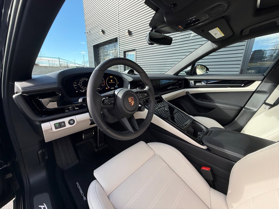 New 2026 Porsche Panamera image 4