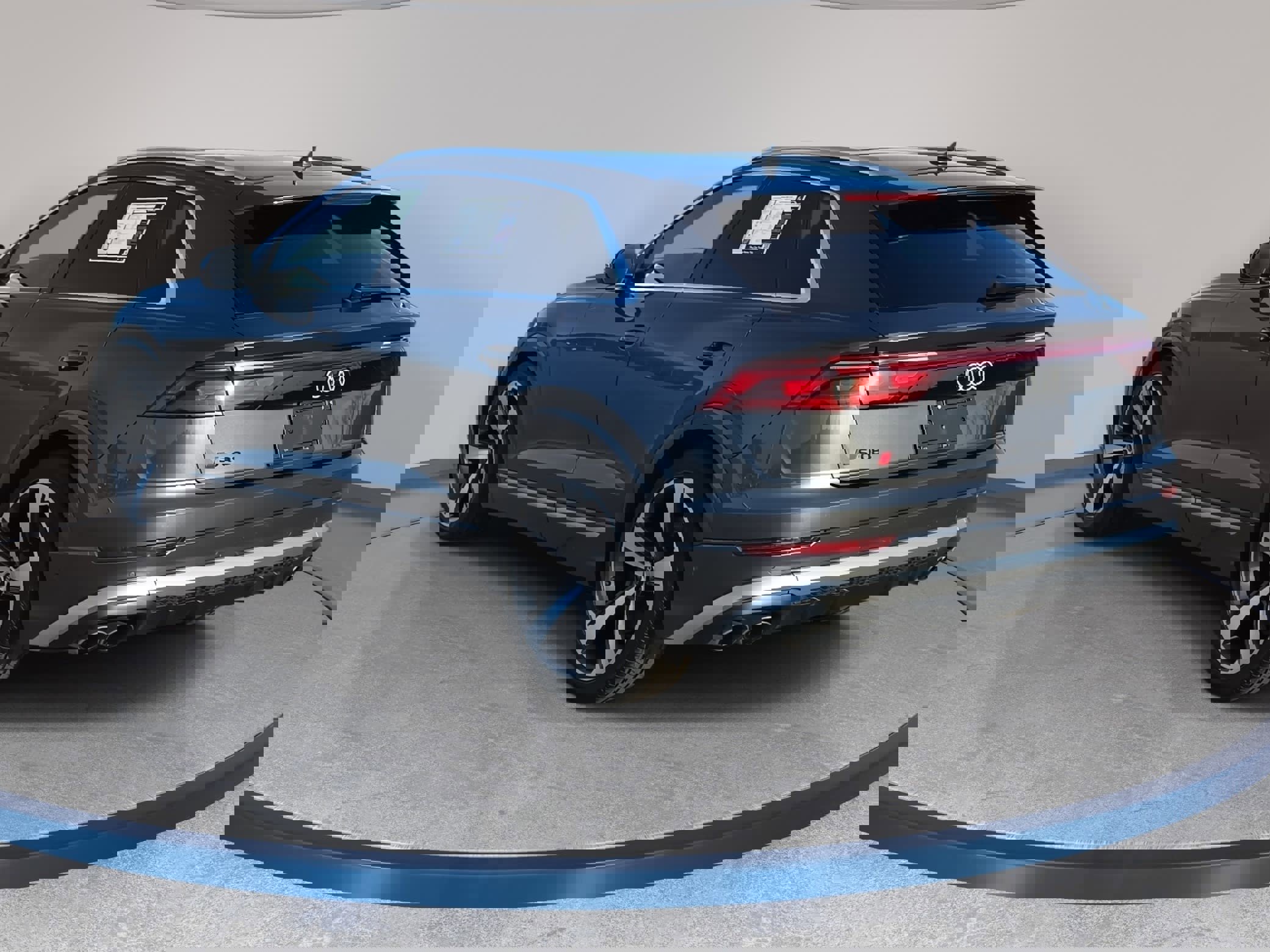 Used 2024 Audi SQ8 Prestige w/ Prestige Package image 7