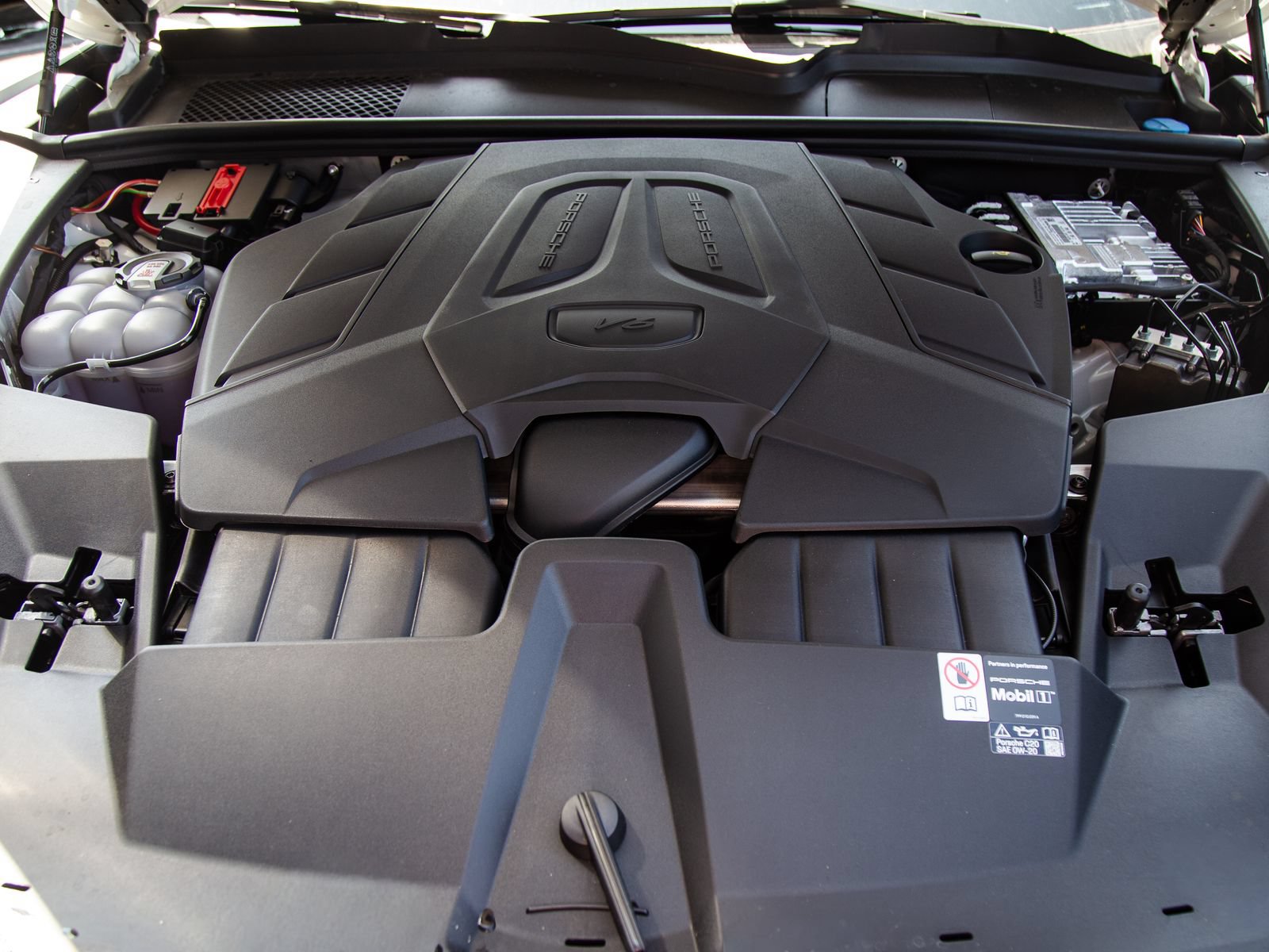 New 2026 Porsche Cayenne AWD/4WD image 25