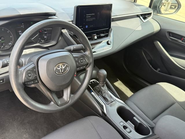 Used 2025 Toyota Corolla LE w/ Carpet Mat Package (TMS) FWD image 10