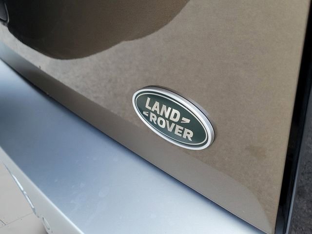 Used 2023 Land Rover Defender 110 S AWD/4WD image 6