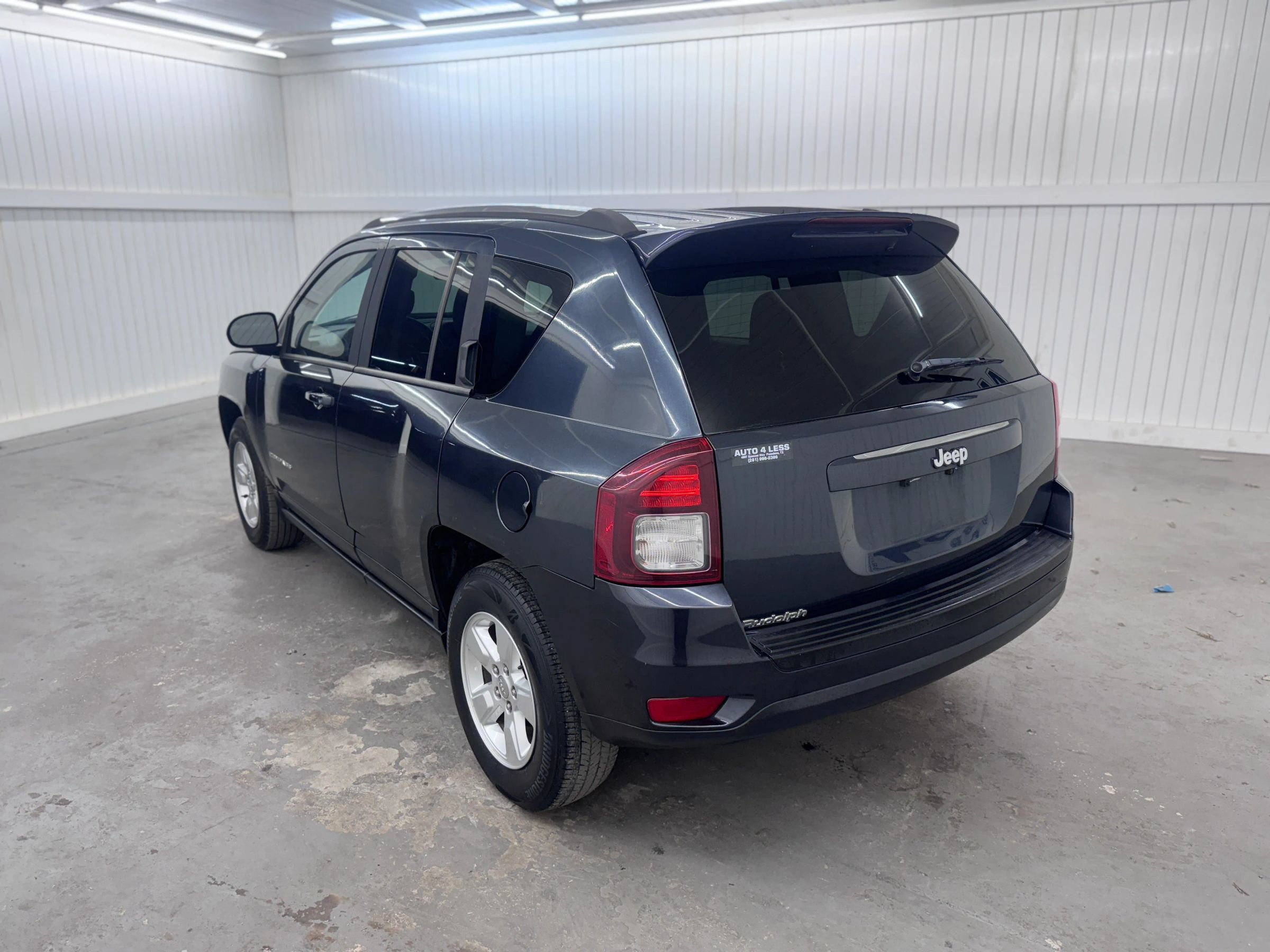 Used 2015 Jeep Compass Sport FWD image 7