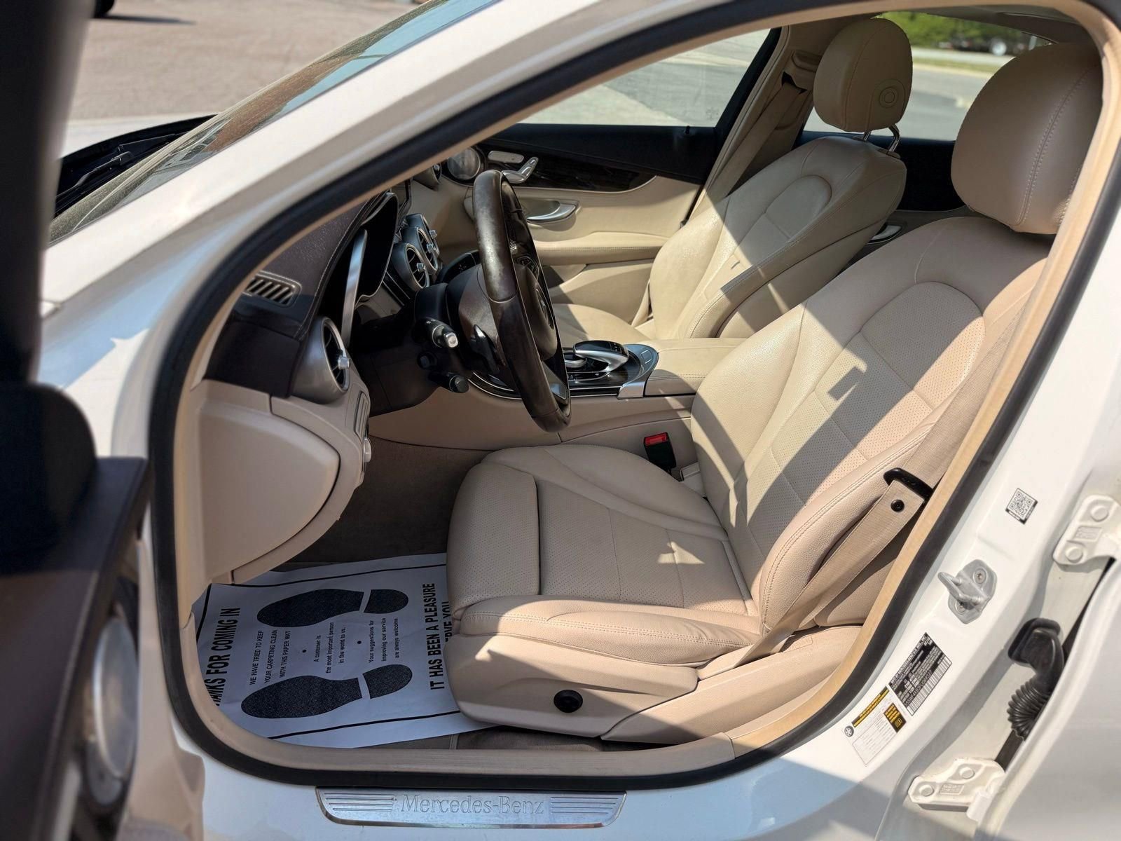 Used 2015 Mercedes-Benz C 300 4MATIC Sedan image 22