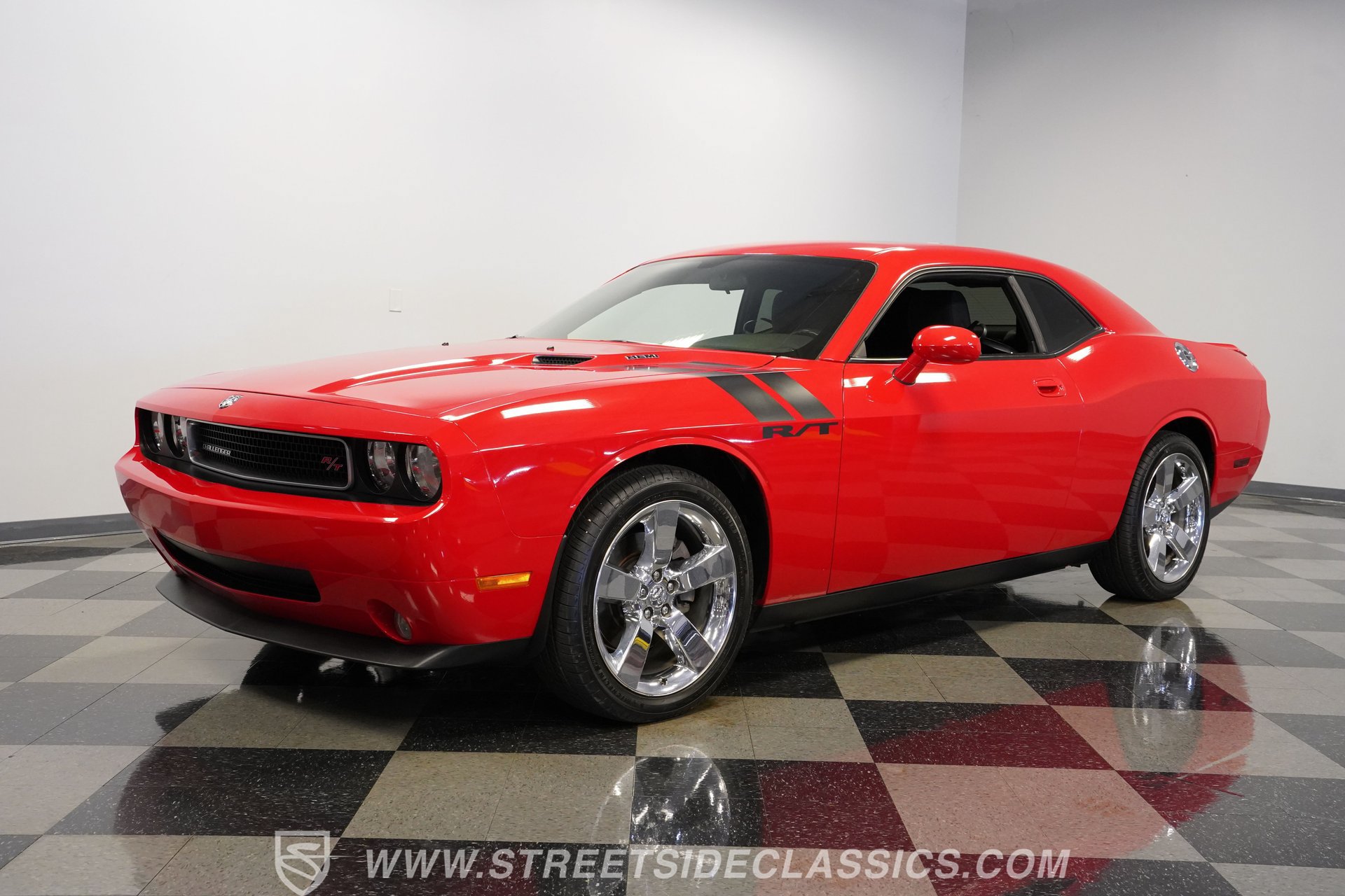 Used 2009 Dodge Challenger R/T RWD image 6