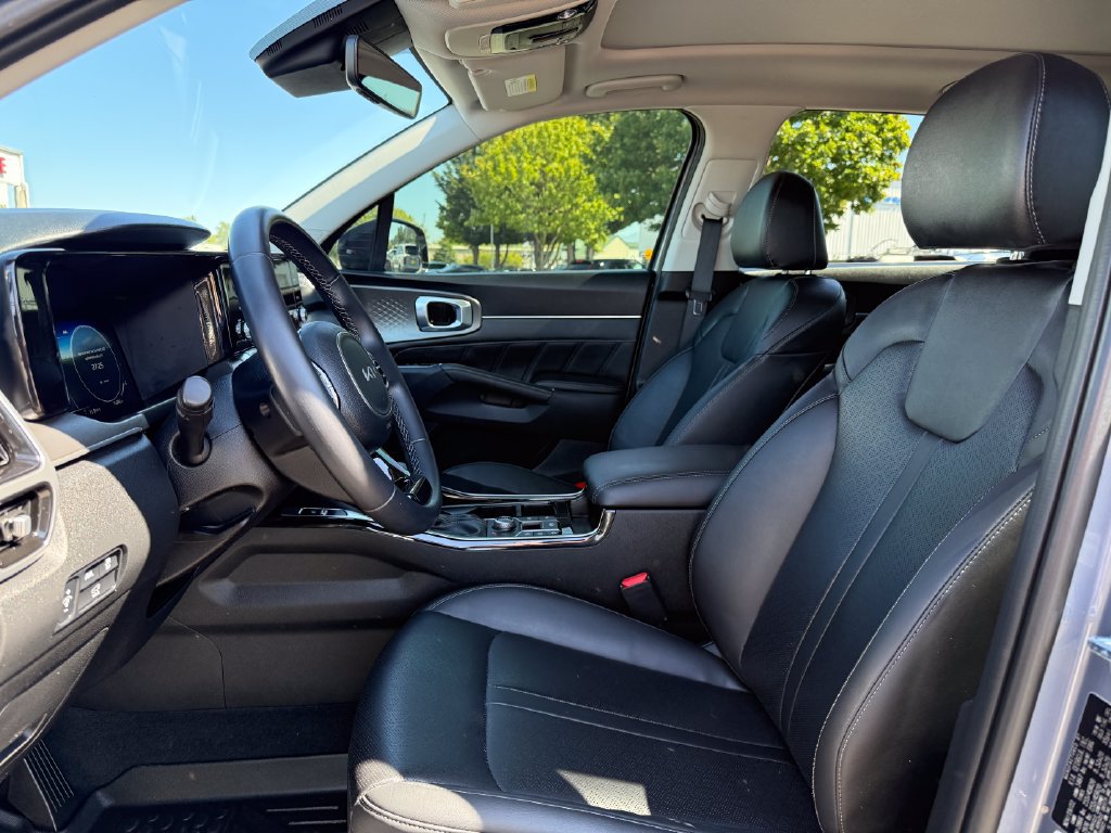 Certified 2023 Kia Sorento SX AWD/4WD image 17
