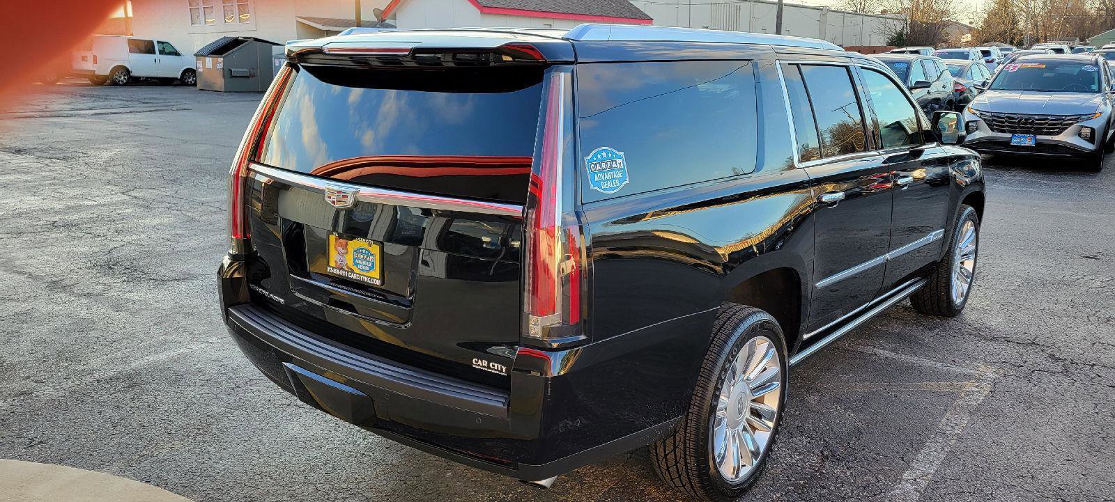 Used 2017 Cadillac Escalade ESV Platinum image 35