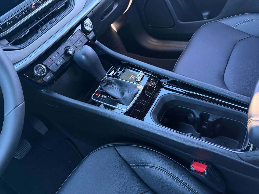 New 2026 Jeep Compass Limited image 19