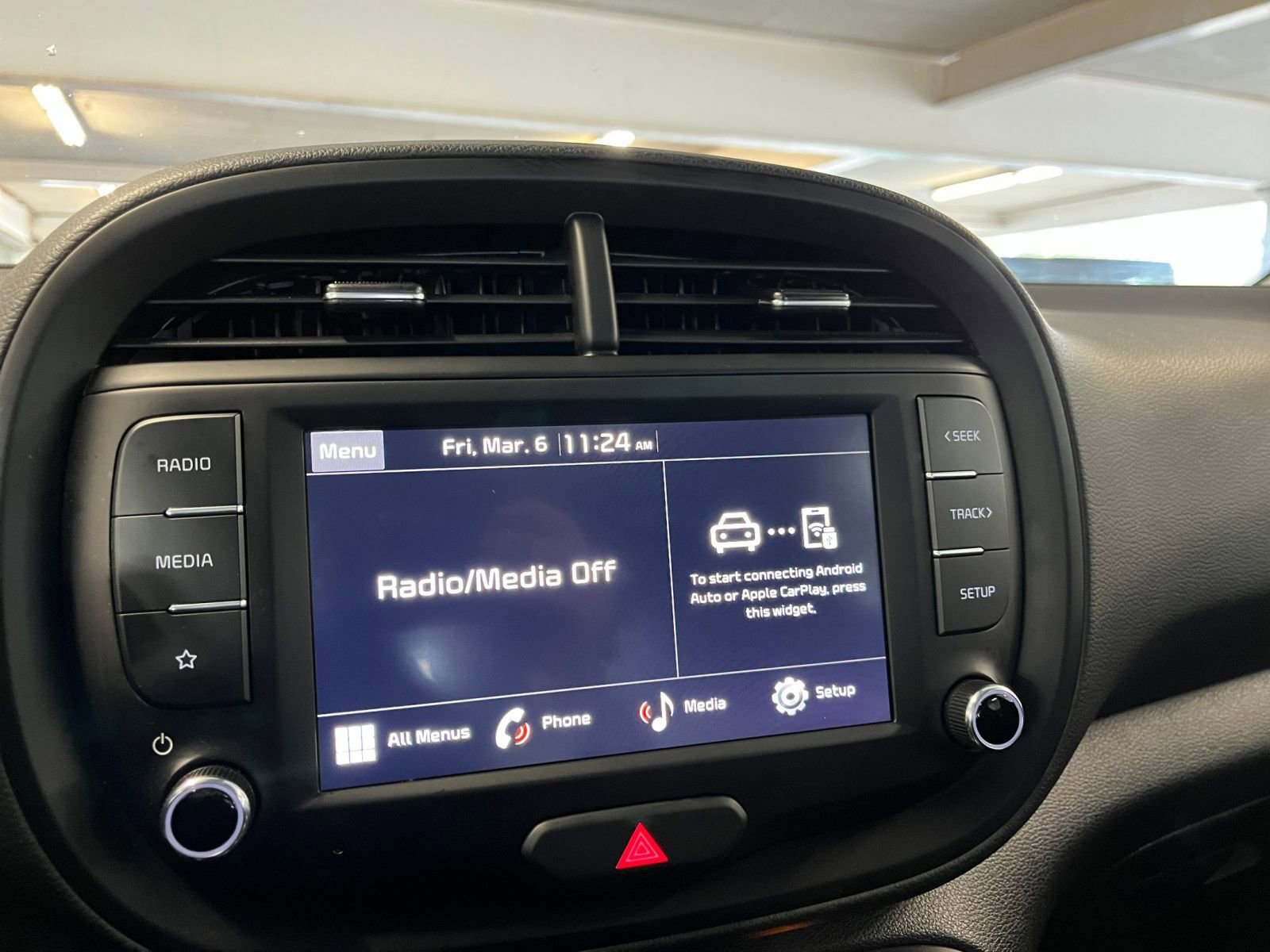 Used 2025 Kia Soul LX w/ LX Technology Package image 20