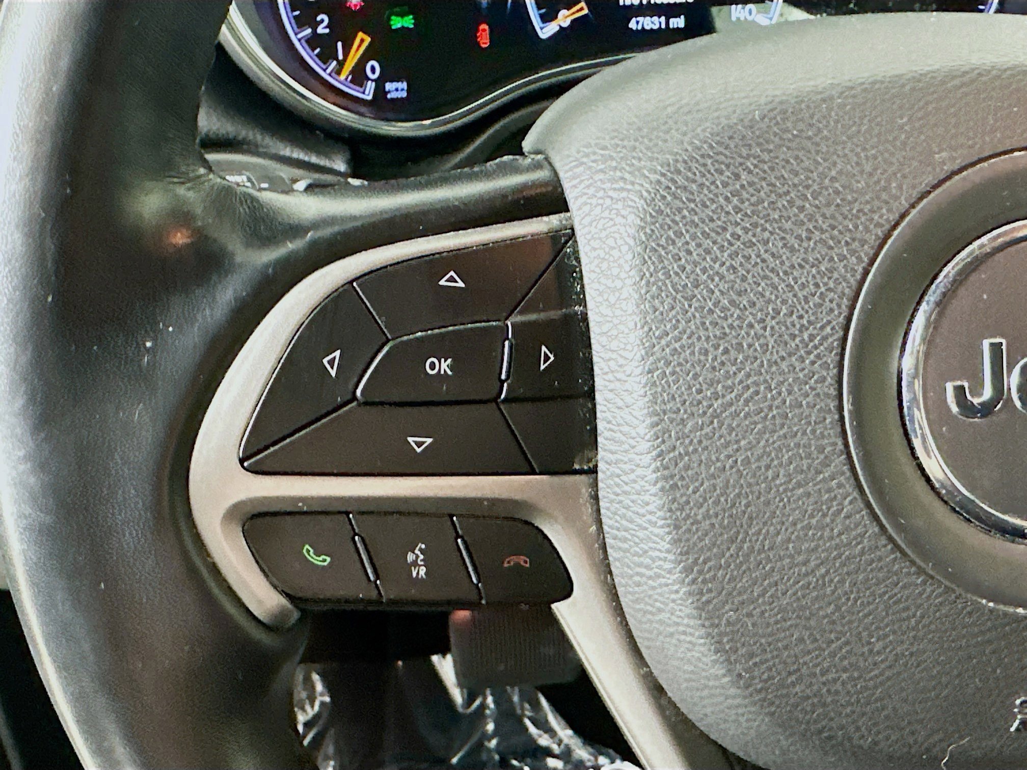 Used 2022 Jeep Grand Cherokee Limited w/ Trailer Tow Group IV image 13