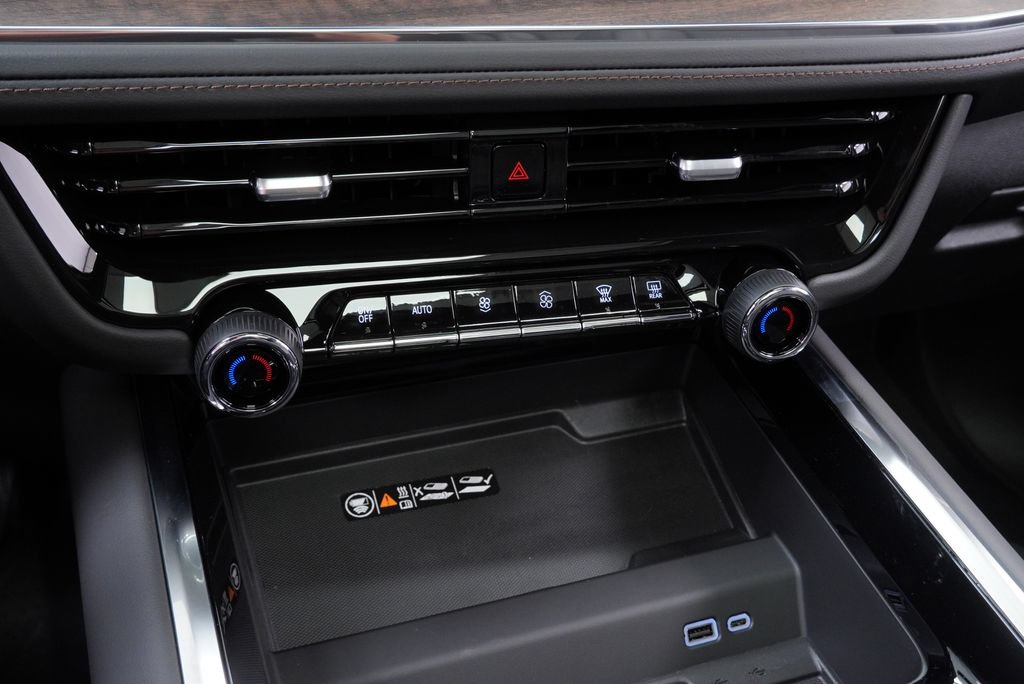 New 2026 Chevrolet Suburban High Country AWD/4WD image 22