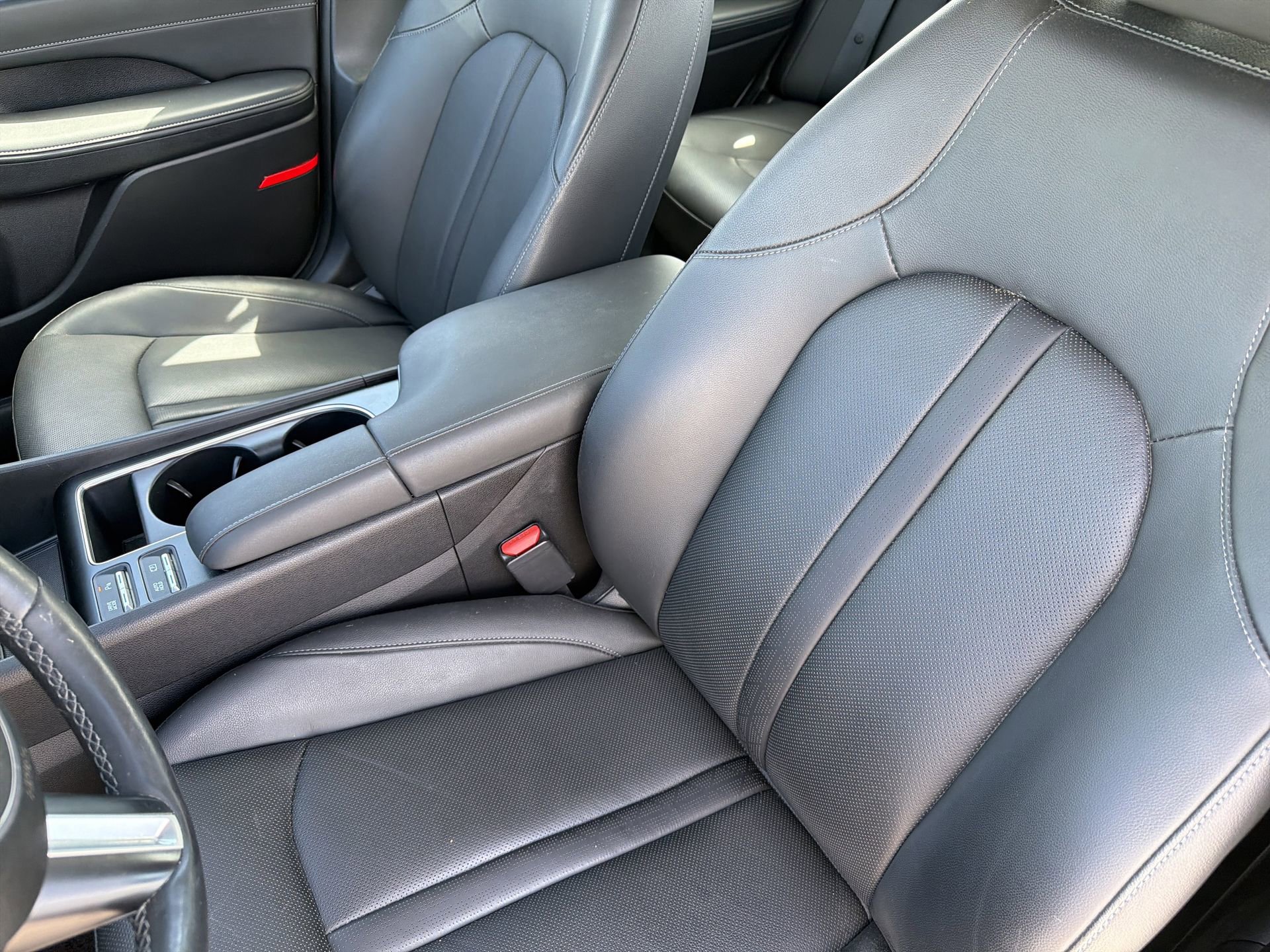 Used 2024 Hyundai Sonata Limited image 22