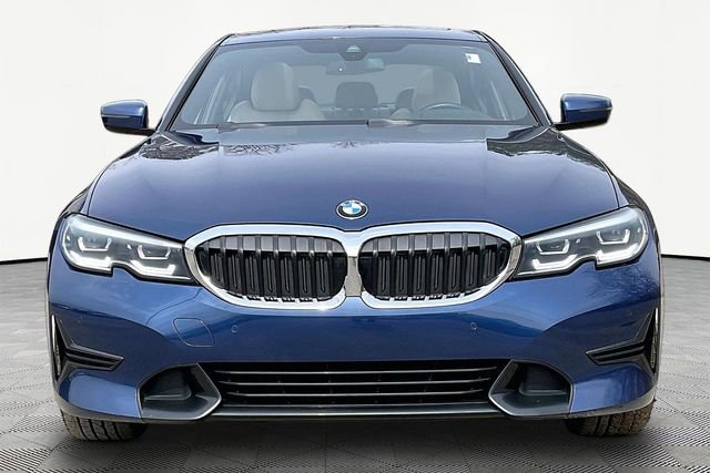 Used 2021 BMW 330i xDrive Sedan w/ Premium Package image 2