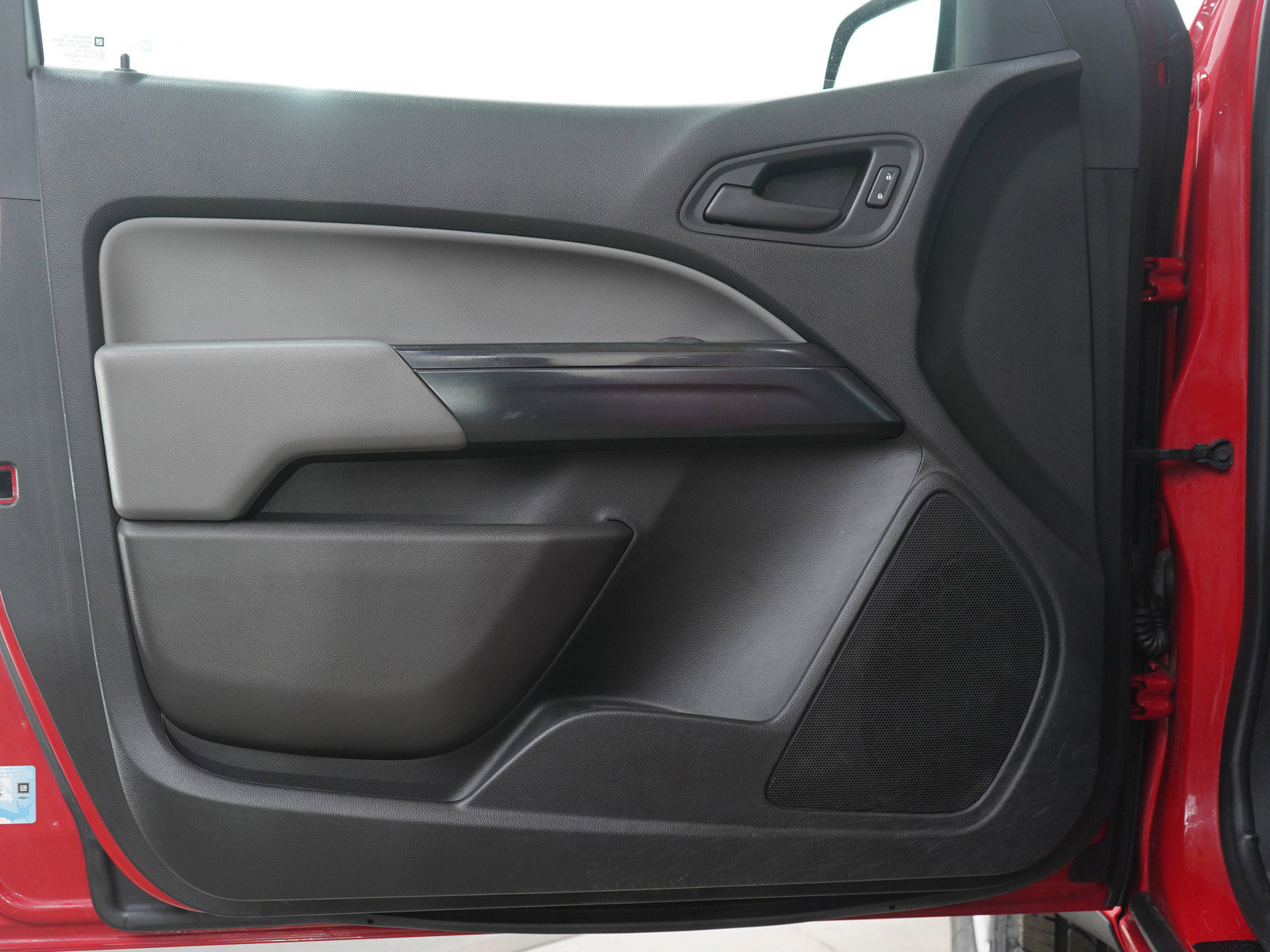 Used 2017 GMC Canyon 4x4 Extended Cab w/ Trailering Package image 21