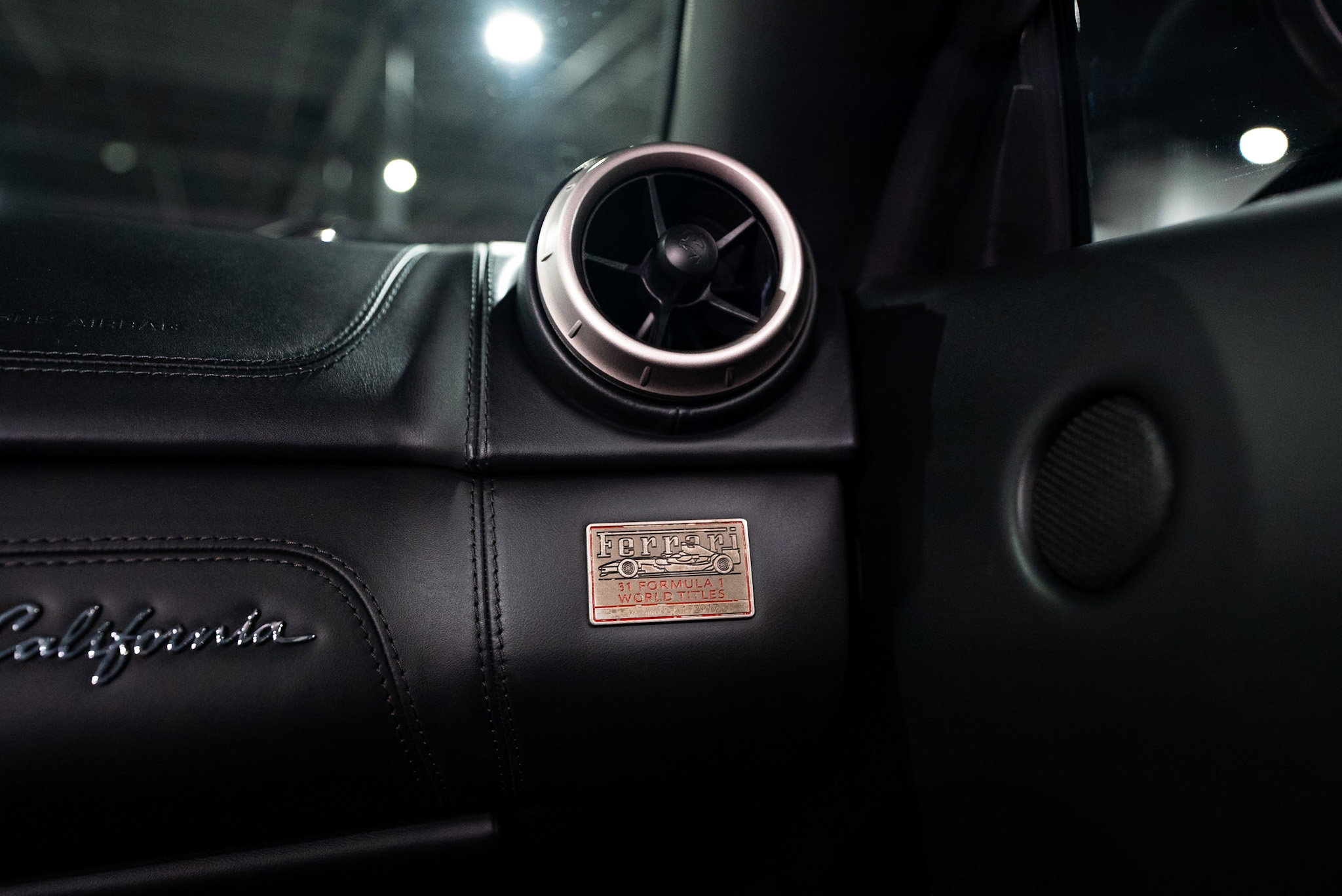 Used 2012 Ferrari California image 34